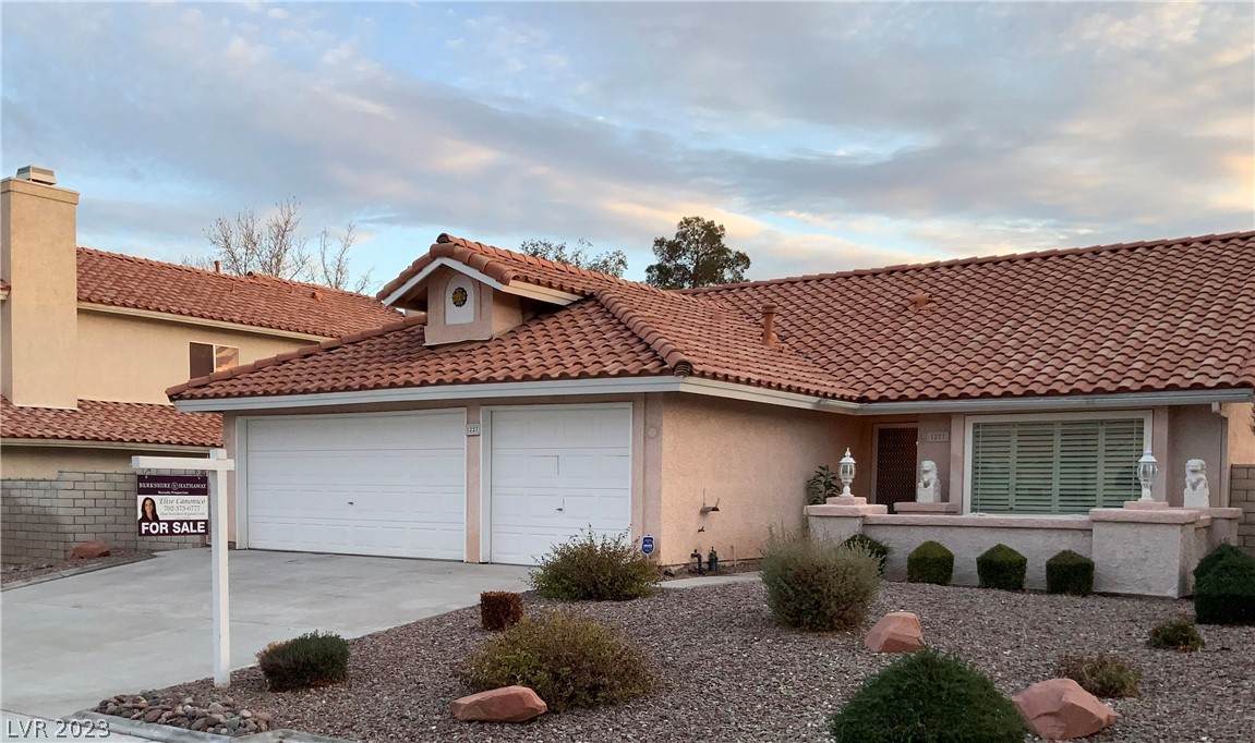 1227 Heather Oaks Way - Photo 1