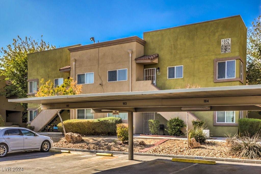 1852 Decatur Boulevard - Photo 1