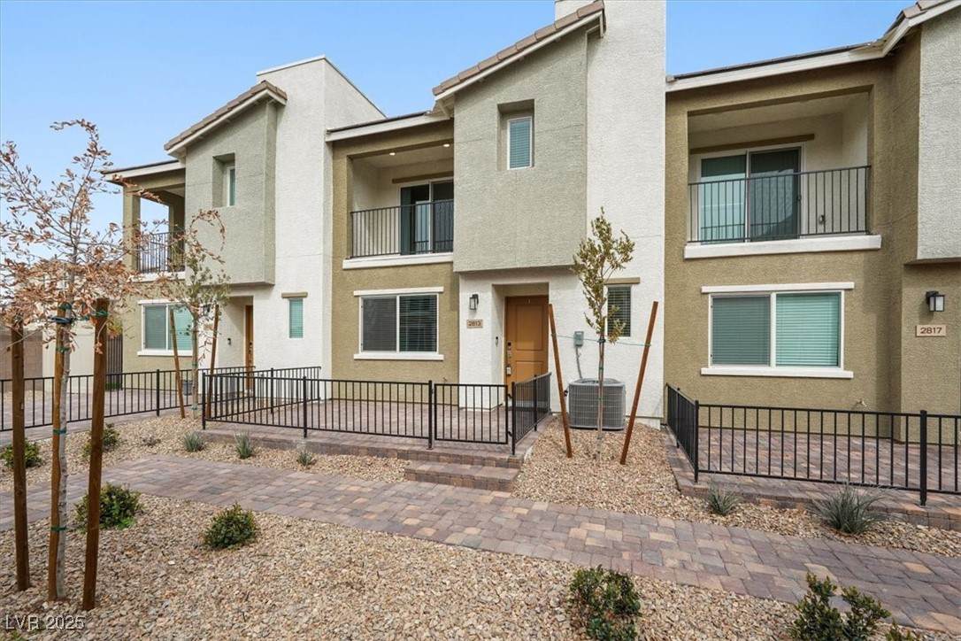 2813 Riverside Gold Court - Photo 1