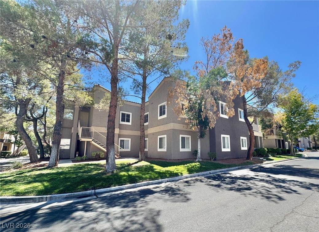 5250 Rainbow Boulevard - Photo 1