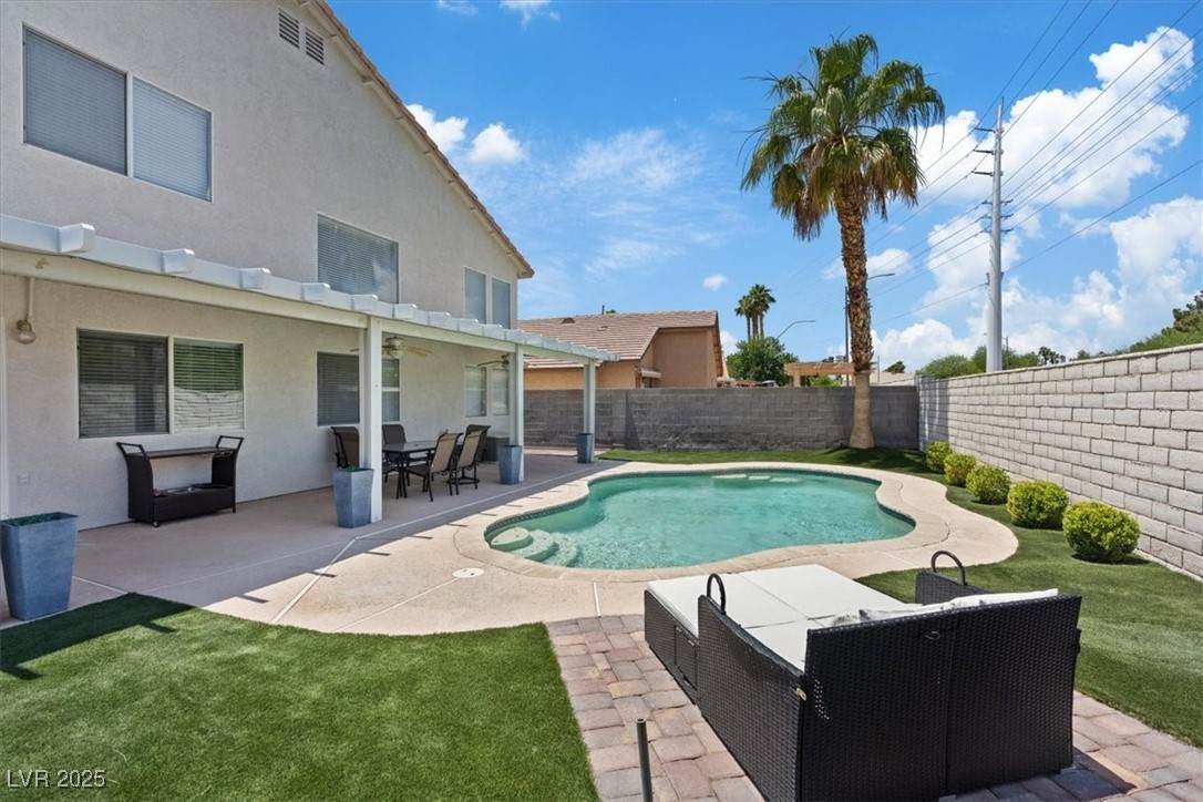 600 Beresford Avenue - Photo 1