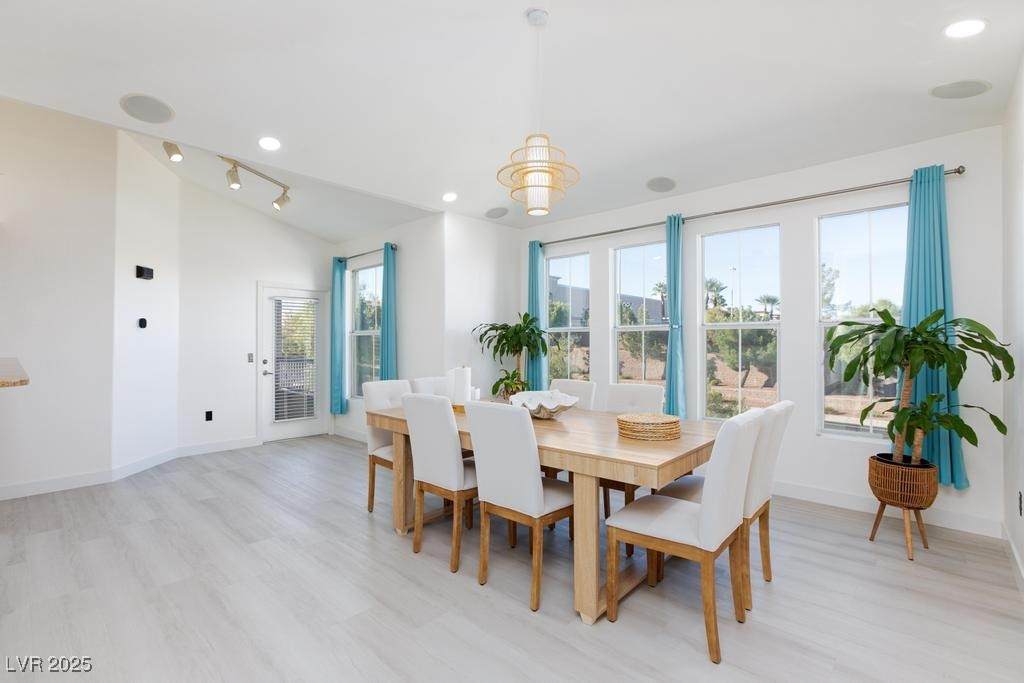 9975 Peace Way - Photo 1