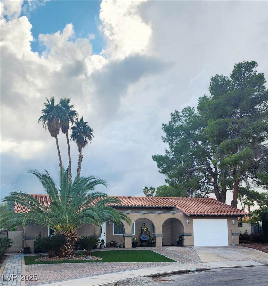 3158 La Luna Circle - Photo 1