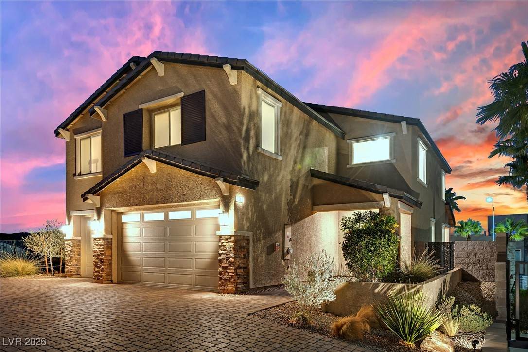 317 Crimson Edge Street - Photo 1