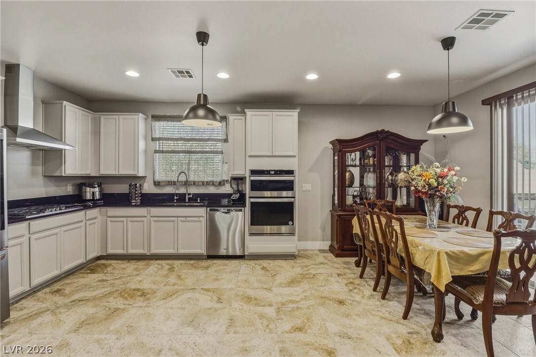 230 Pivot Avenue - Photo 1