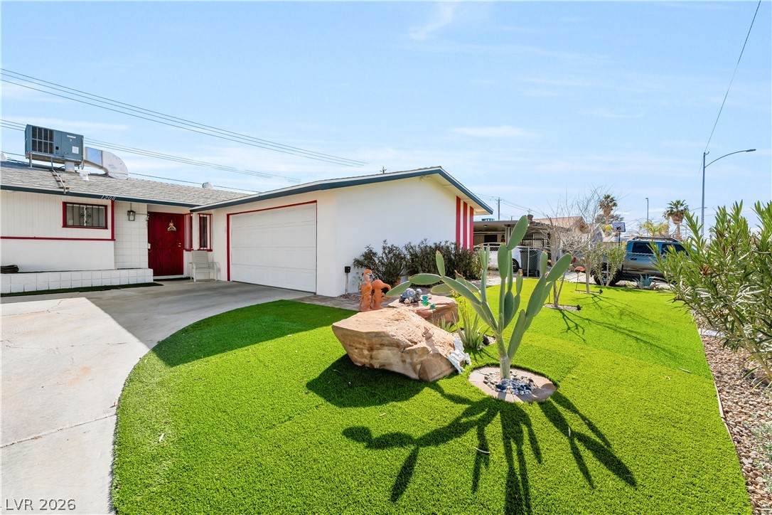 1208 Saylor Way - Photo 1