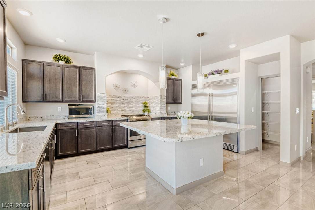 8606 Elk Run Court - Photo 1