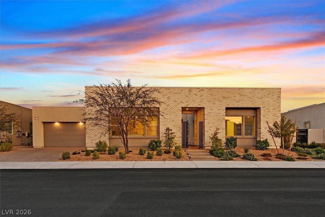 472 Sand Dune Arch Street - Photo 1