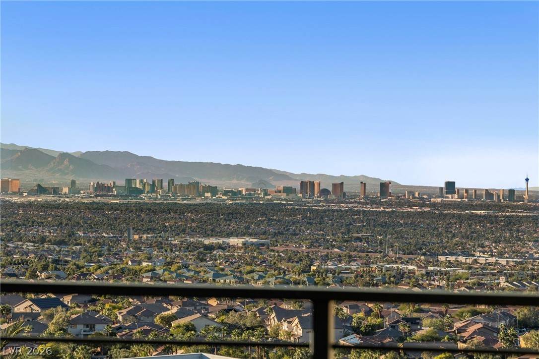 https://bt-photos.global.ssl.fastly.net/vegas/orig_boomver_3_2767023-2.jpg