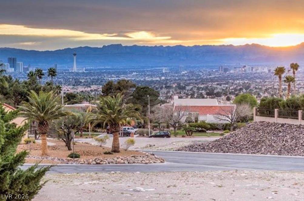 https://bt-photos.global.ssl.fastly.net/vegas/orig_boomver_2_2772998-2.jpg