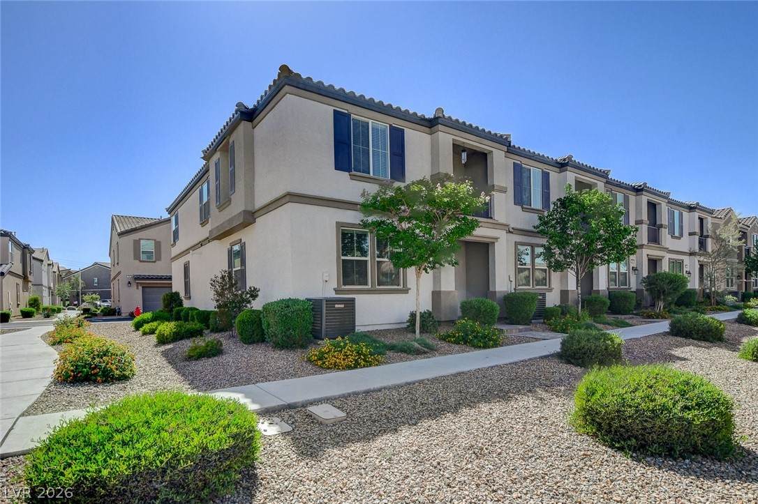 484 Filaree Place - Photo 1
