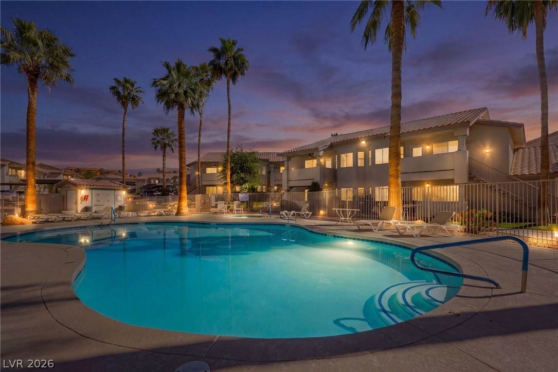 https://bt-photos.global.ssl.fastly.net/vegas/orig_boomver_3_2784419-2.jpg