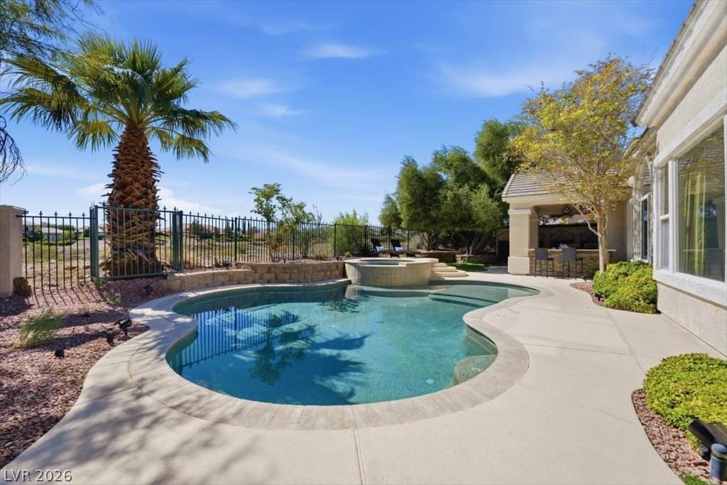 https://bt-photos.global.ssl.fastly.net/vegas/orig_boomver_3_2820767-2.jpg