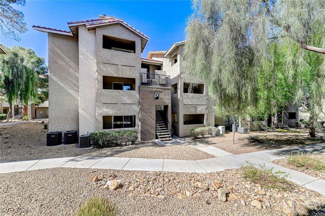 4200 Valley View Boulevard - Photo 1