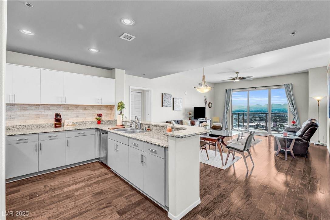 8255 Las Vegas Boulevard - Photo 1