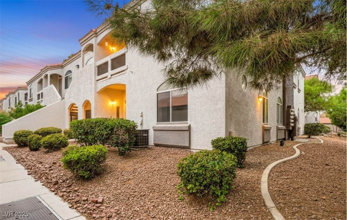 700 Carnegie Street - Photo 1