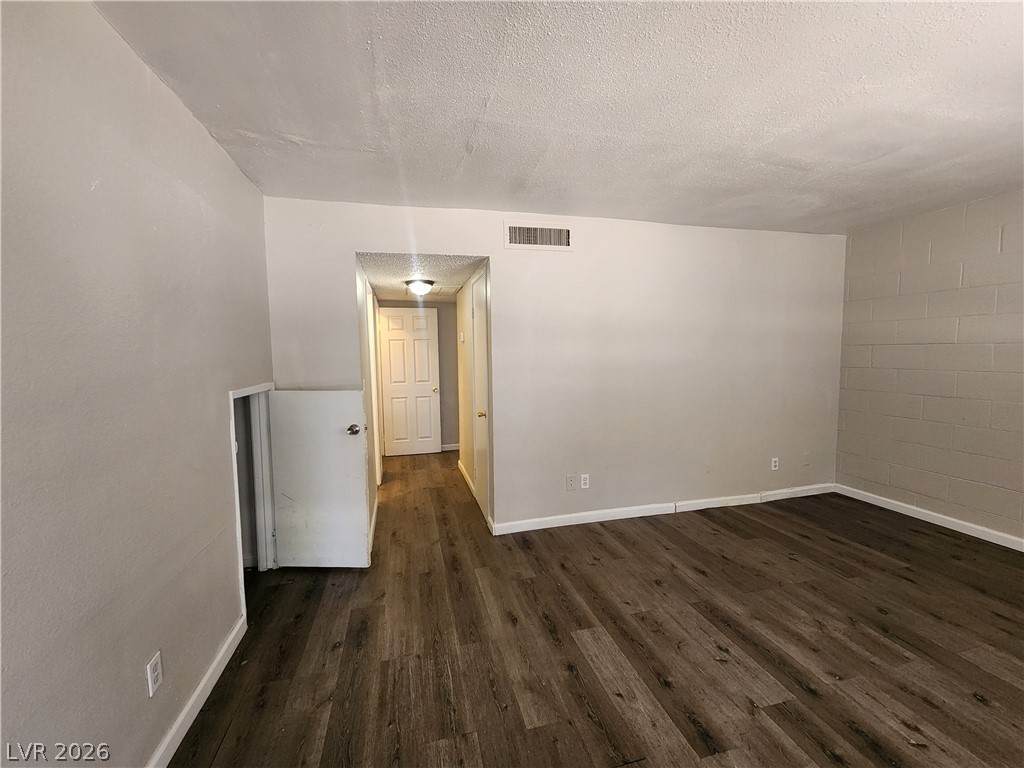 https://bt-photos.global.ssl.fastly.net/vegas/orig_boomver_4_2737601-2.jpg