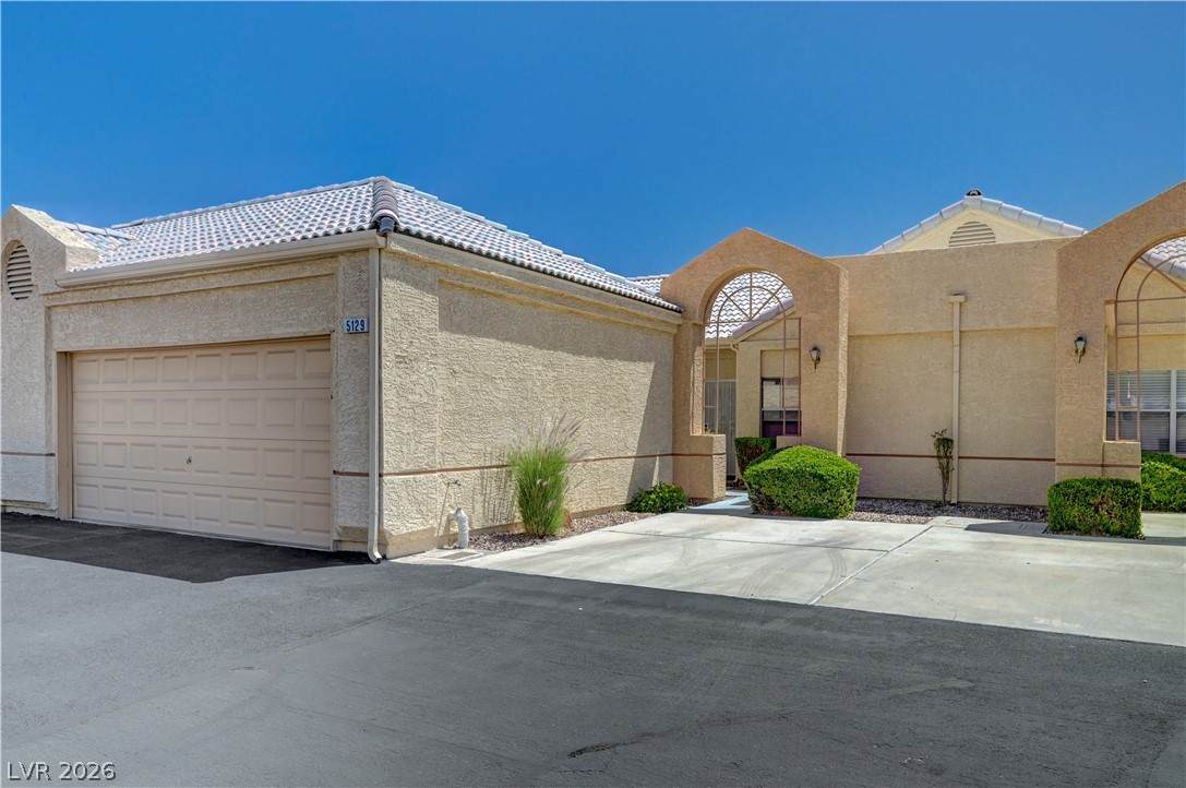 5129 Eventide Way - Photo 1
