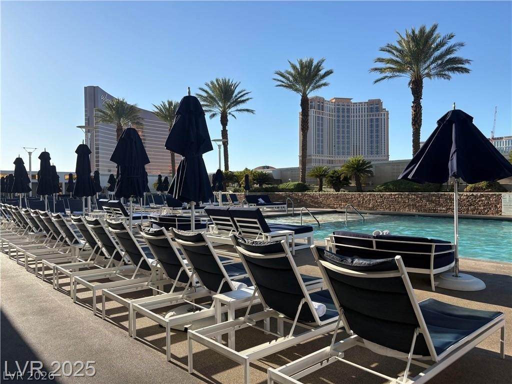 https://bt-photos.global.ssl.fastly.net/vegas/orig_boomver_4_2778147-2.jpg