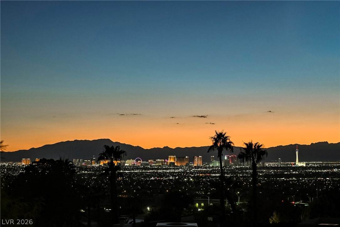 https://bt-photos.global.ssl.fastly.net/vegas/orig_boomver_1_2821997-2.jpg