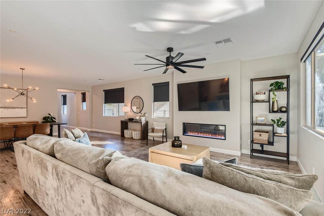 313 Cooper Hawk Court - Photo 1