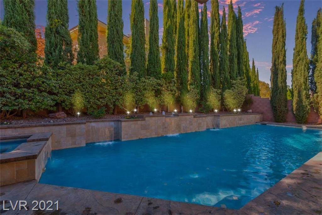 501 Royalton Drive - Photo 1