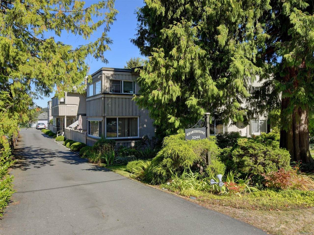 3244 Seaton St - Photo 1