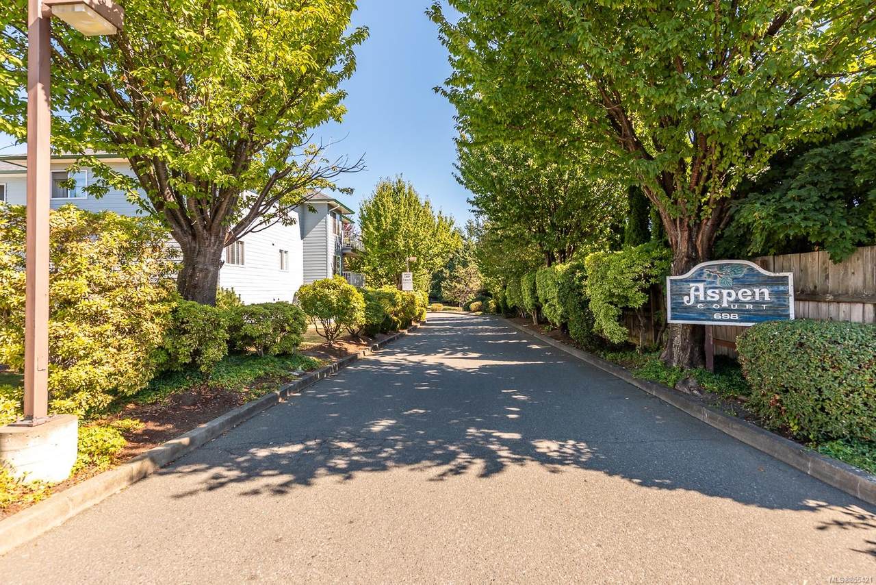 698 Aspen Rd - Photo 1