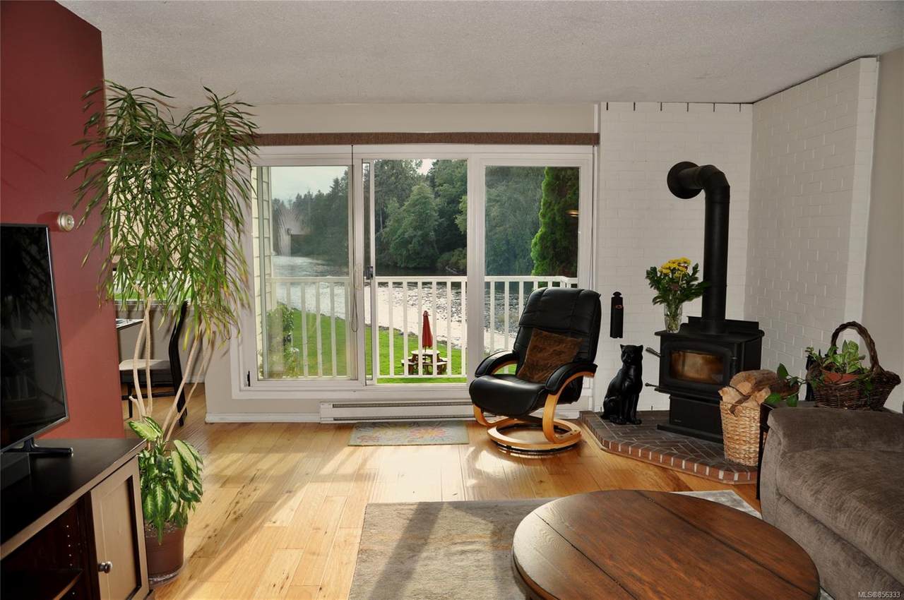 205 1st St - Photo 1