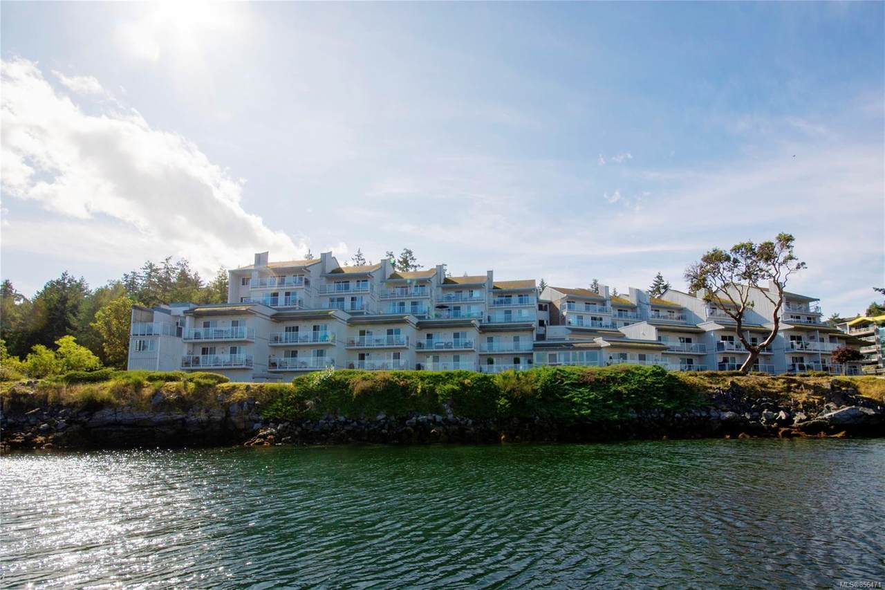 3555 Outrigger Rd - Photo 1