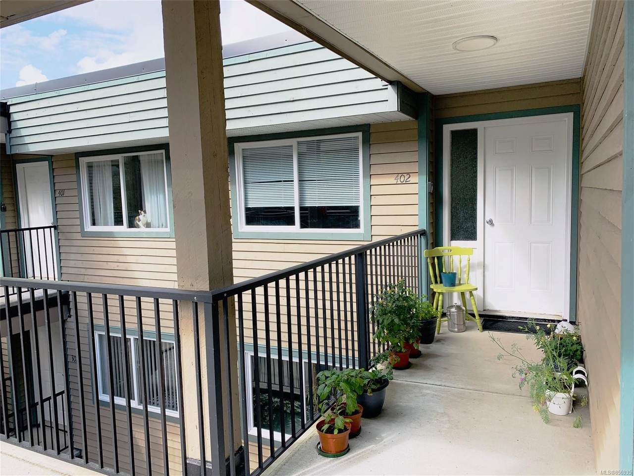 250 Hemlock St - Photo 1