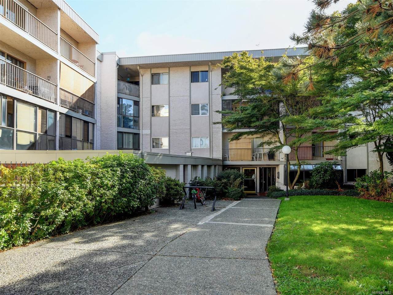 3225 Eldon Pl - Photo 1