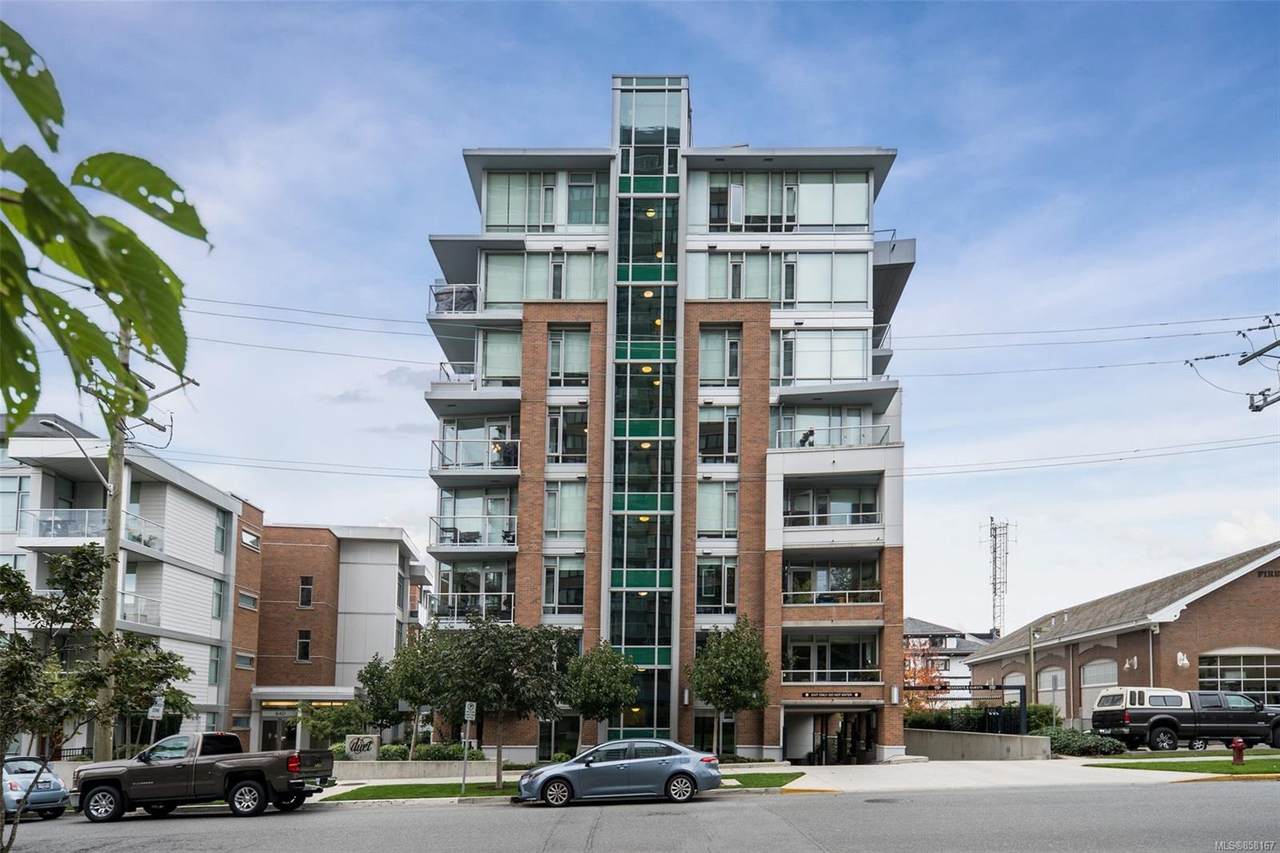 646 Michigan St - Photo 1