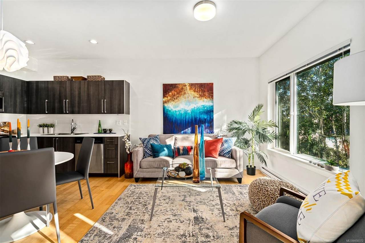 4050 Douglas St - Photo 1
