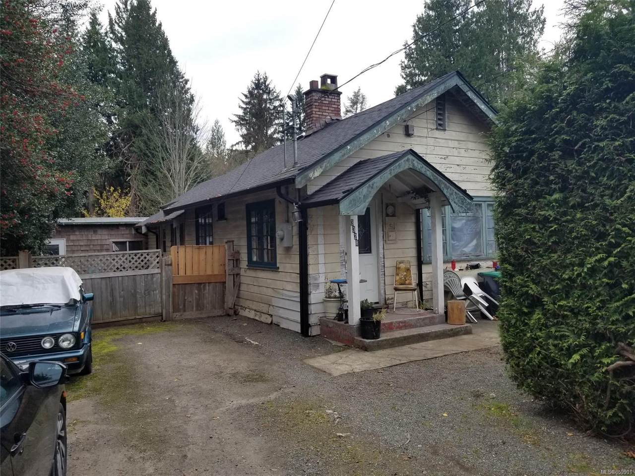 3328 Island Hwy - Photo 1