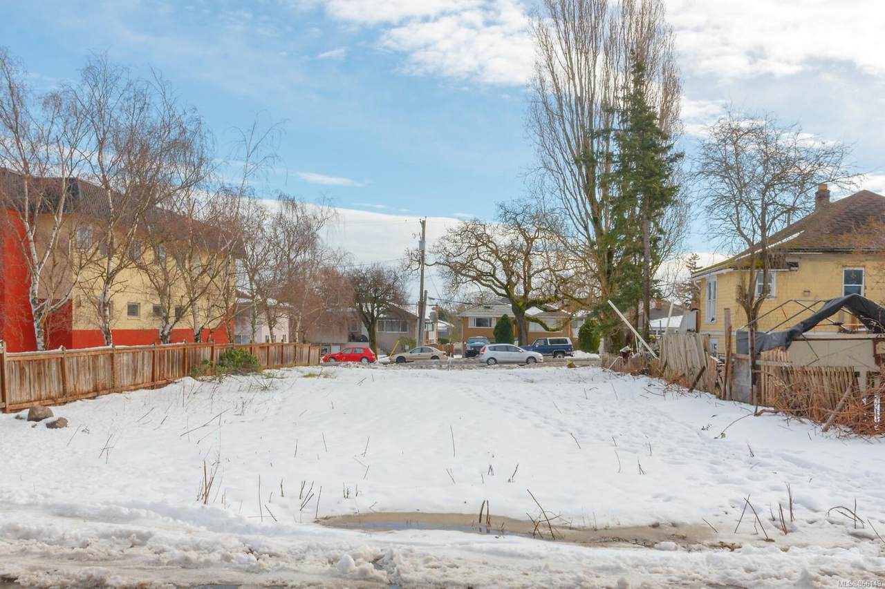 3174 Harriet Rd - Photo 1
