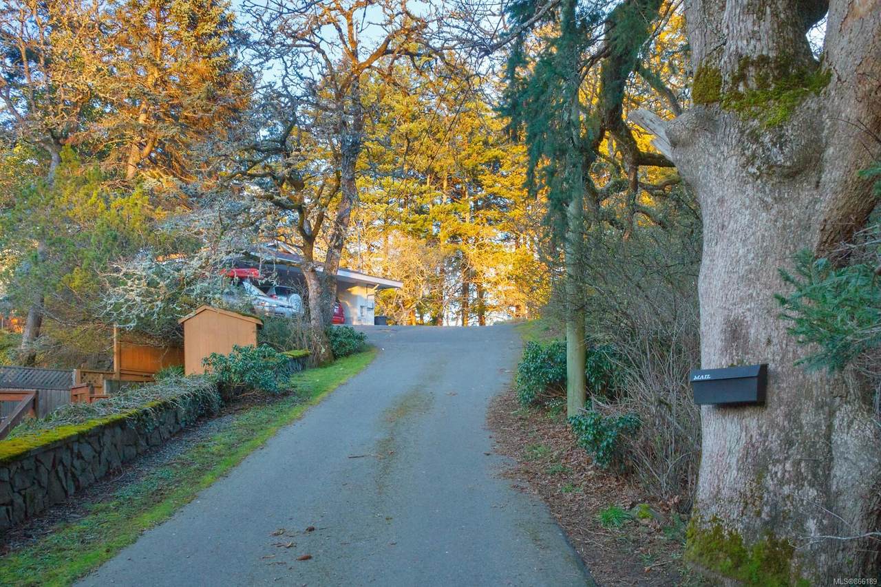945 Kingsmill Rd - Photo 1