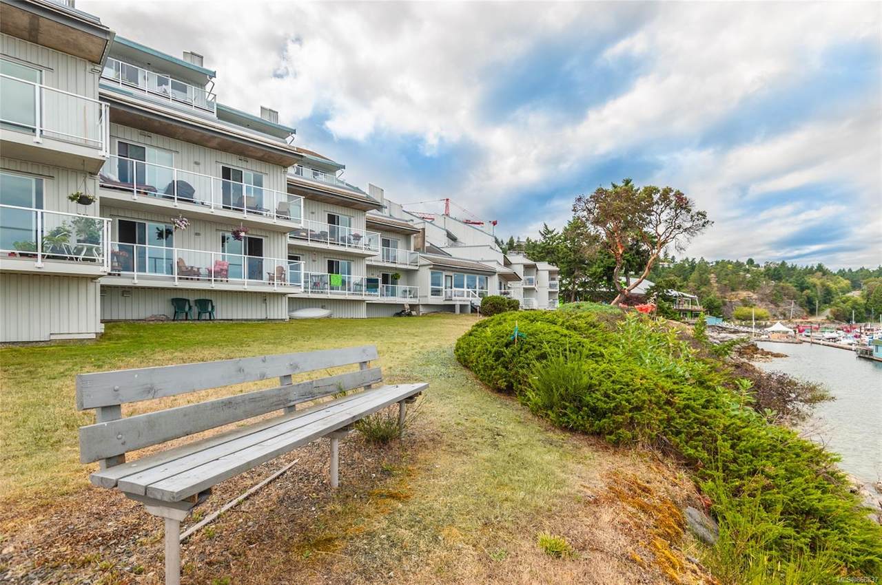 3555 Outrigger Rd - Photo 1
