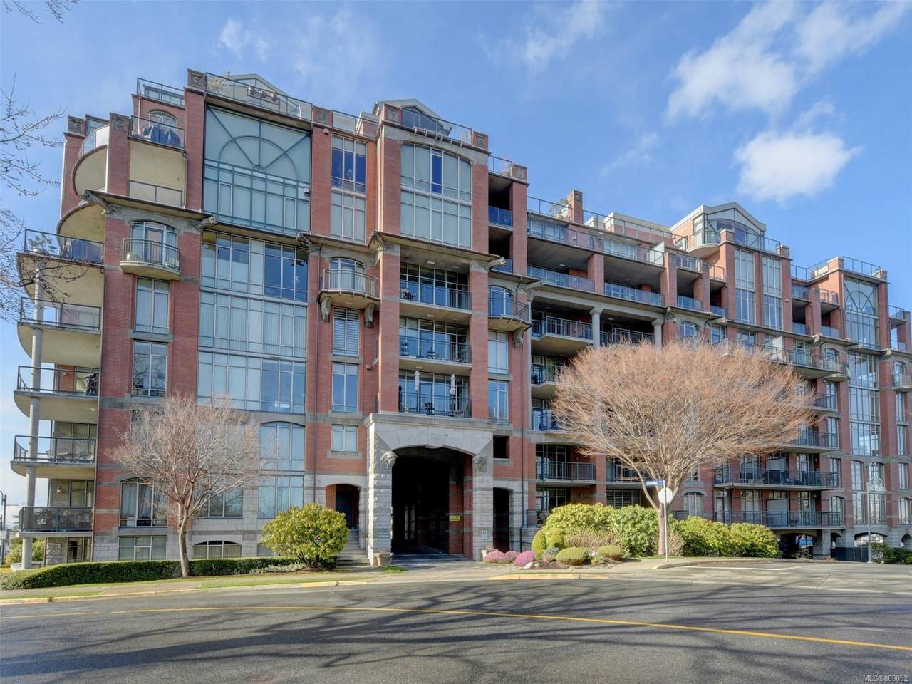 21 Dallas Rd - Photo 1