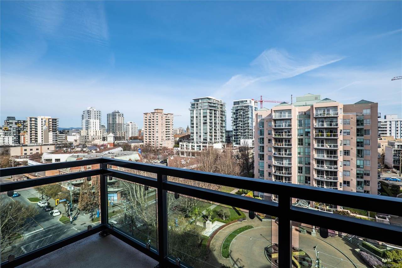 1029 View St - Photo 1