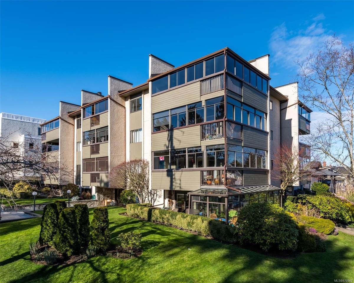 920 Park Blvd - Photo 1