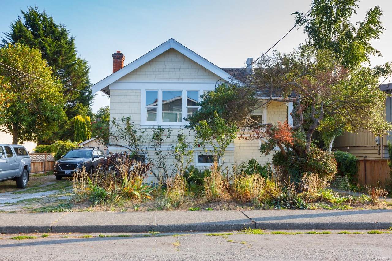 1739 Kings Rd - Photo 1