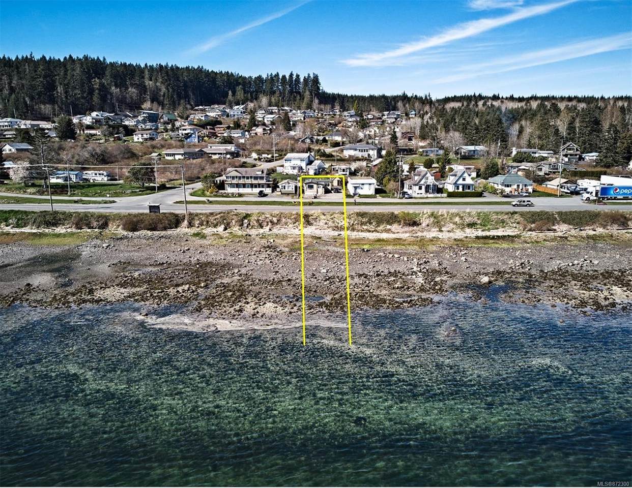 5575 Island Hwy - Photo 1