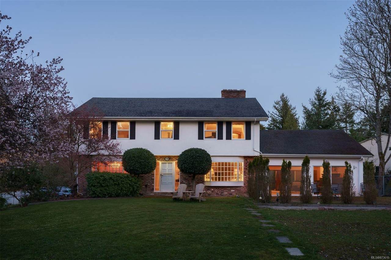 1908 Ferndale Rd - Photo 1
