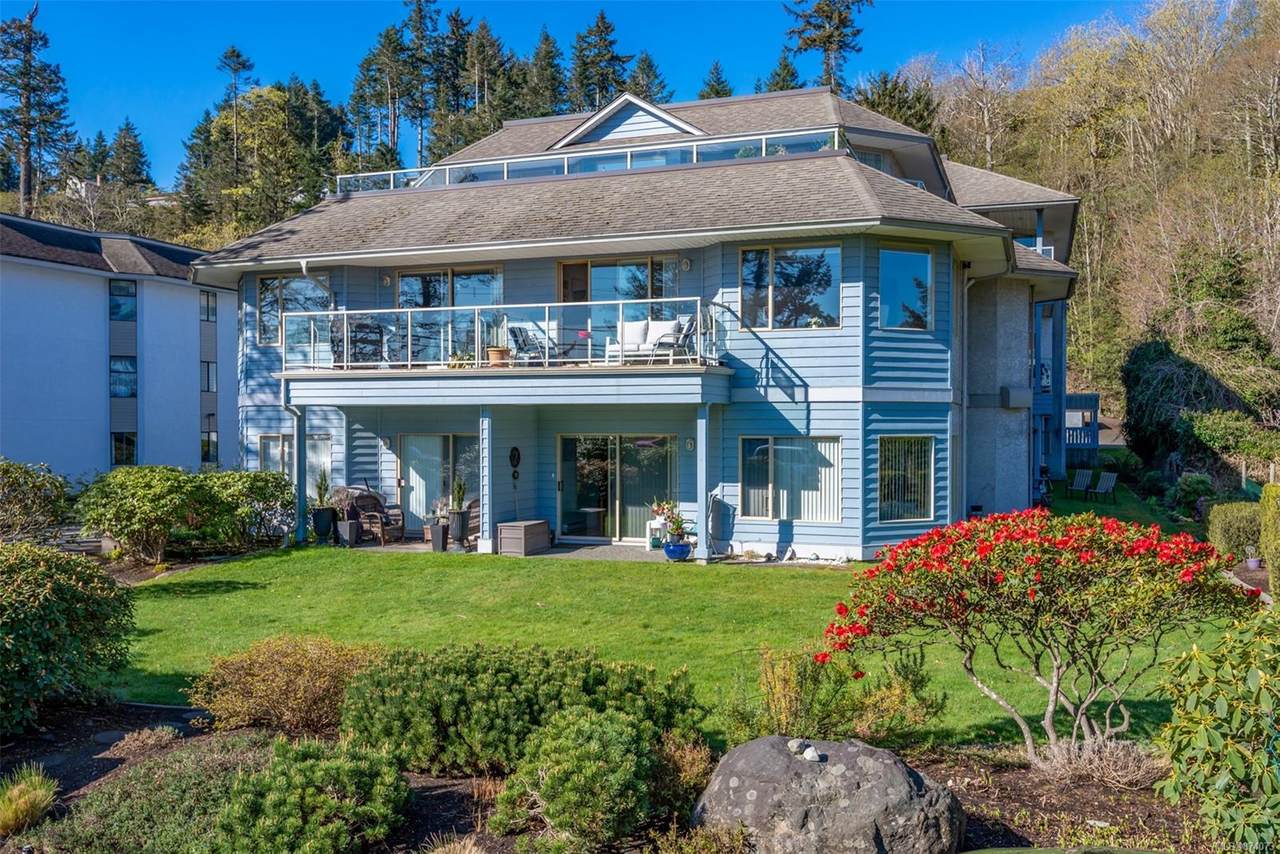 738 Island Hwy - Photo 1
