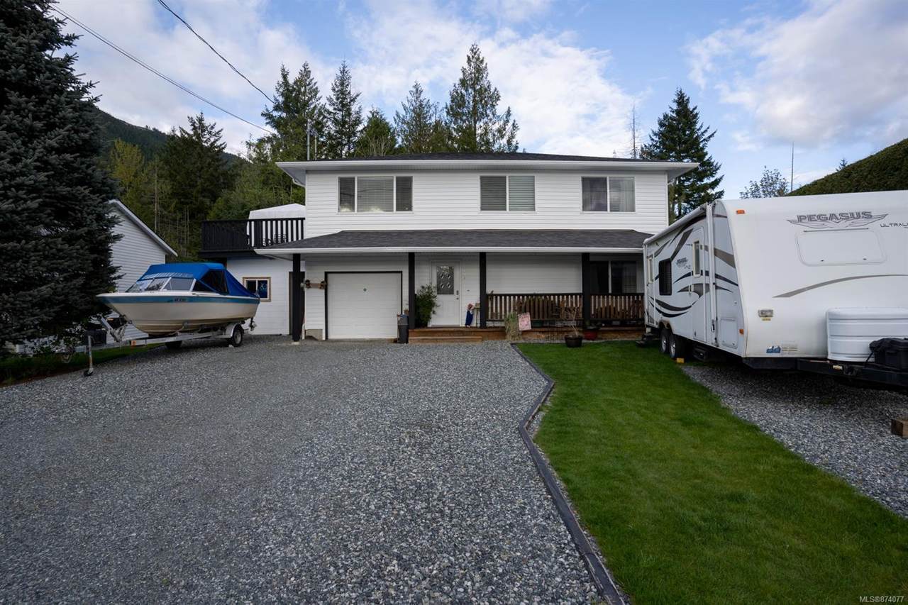 390 Lake Park Rd - Photo 1