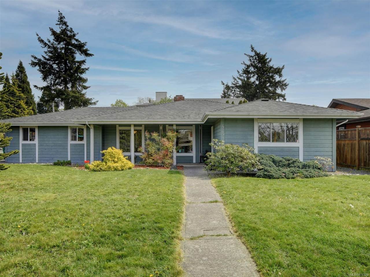4291 Burbank Cres - Photo 1