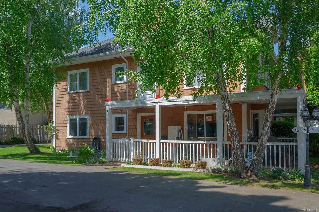 649 Admirals Rd - Photo 1