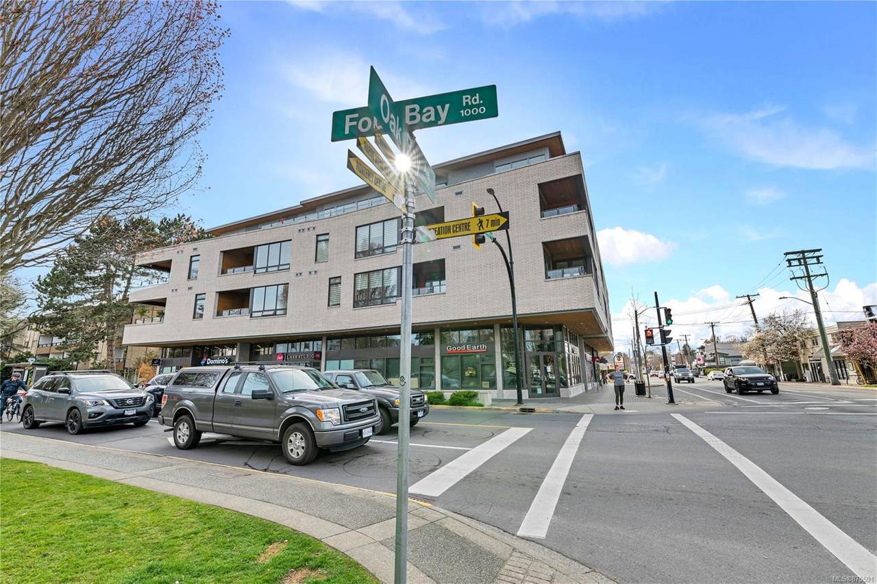 1969 Oak Bay Ave - Photo 1