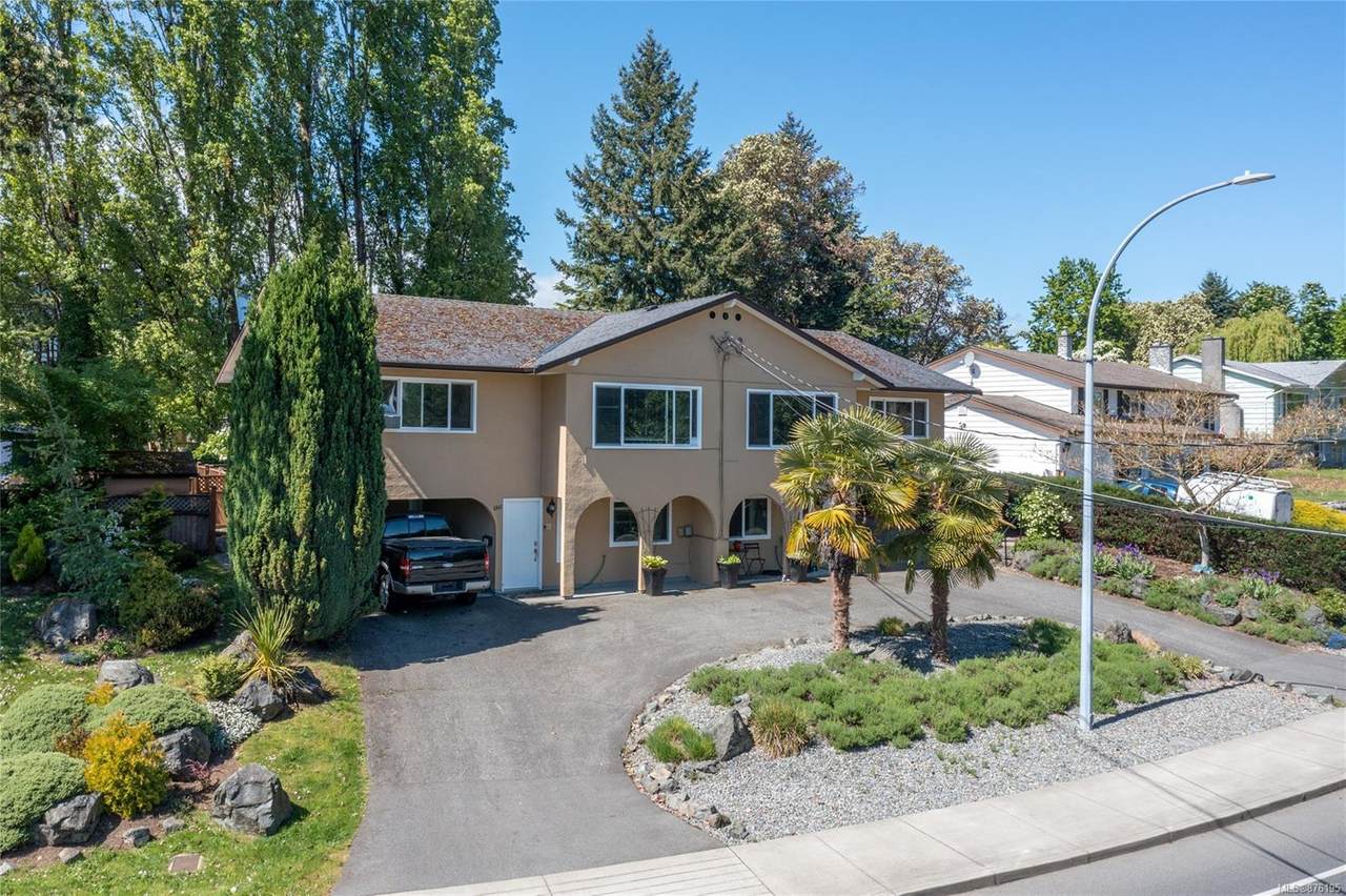 1321 Boundary Cres - Photo 1